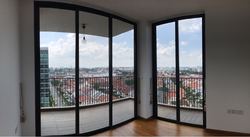 Sant Ritz (D13), Condominium #172499102